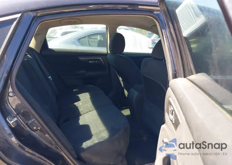 2015 Nissan Altima 2.5 z USA, uszkodzony, nr VIN 1N4AL3AP0FN382038